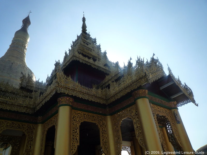 Shwemawdaw Pagoda05